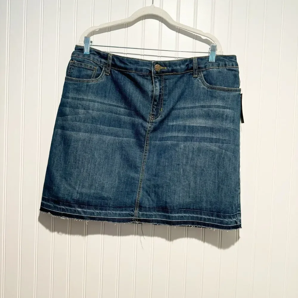 Christopher Banks Denim Skort Skirt Released Hem NEW Size 16